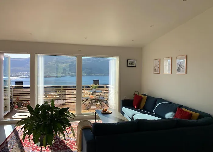 Elegant Townhouse, Breathtaking Views And Free Parking Apartamento Ålesund